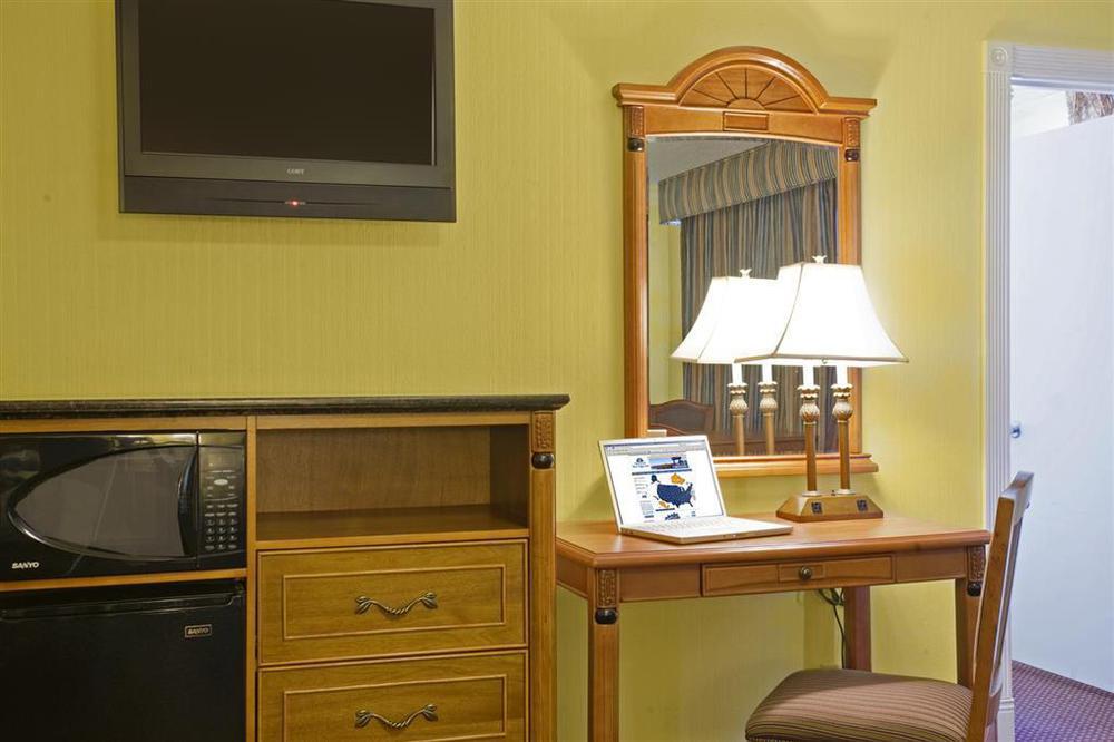 Muir Woods Hotel 2*