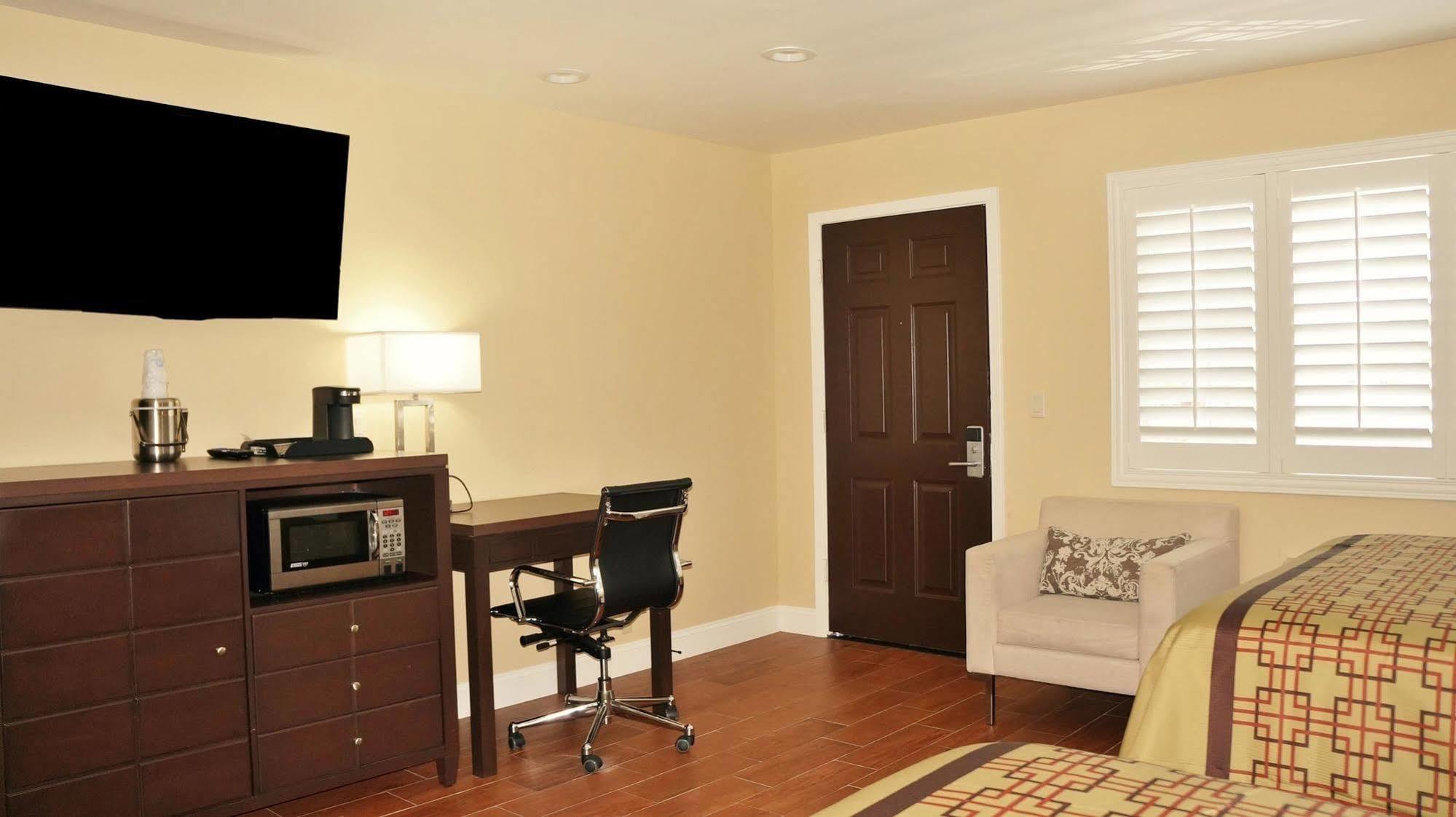 Hotel Muir Woods 2*